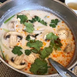 Tom Kha*
